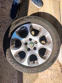 2 ruote complete 16" Tourador Winter 205/55 R16