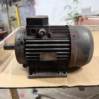 Motore elettrico trifase 5 cv