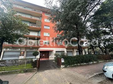 Stanza Studenti - Piazza Pitesti