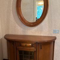 Mobile e specchio in noce