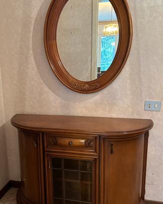 Mobile e specchio in noce