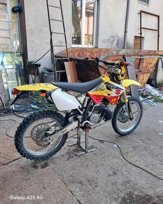  Suzuki Rm 250 2 tempi