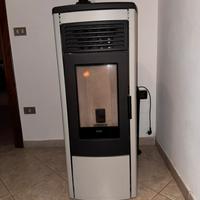 Stufa a Pellet Klover Aura 120 multi Air.