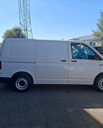 2016- Volkswagen Transporter T5 TDI 140CV