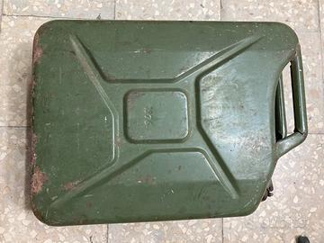 Tanica benzina militare