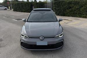 GOLF 8 R Line