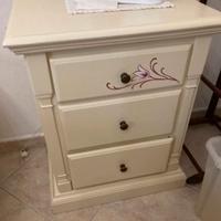 camera matrimoniale in legno massiccio sq