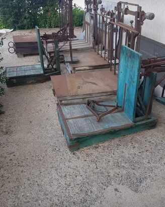 Bilancia antica in blocco