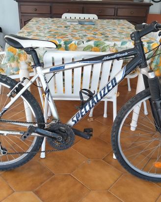mtb SPECIALIZED pronta all uso 