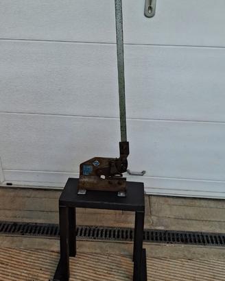 Taglierina trancia ferro Mubea made in Germany
