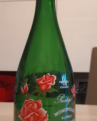 Bottiglia vino vintage