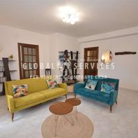 Triletto dagli ampi spazi