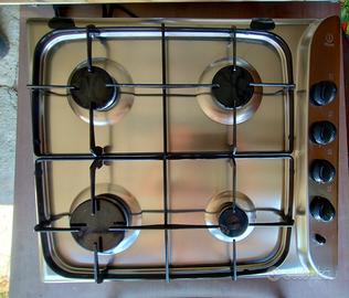 Piano cottura 4 fuochi inox