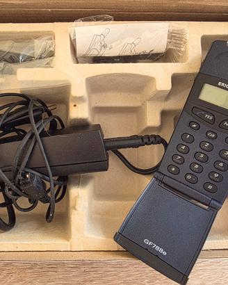 Ericsson GF788e telefono vintage con scatola 