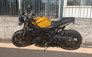Triumph Speed Triple 1050 2005 - Personalizzata, O