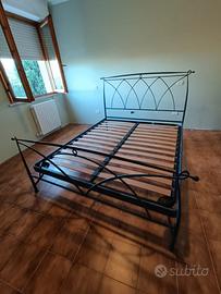 Letto matrimoniale in ferro battuto + rete a doghe