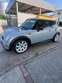 Mini cooper s r53
