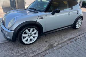 Mini cooper s r53