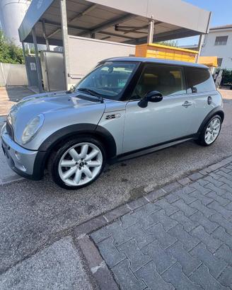 Mini cooper s r53