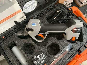 FORBICE PELLENC MODELLO M 32 CON 2 BATTERIE