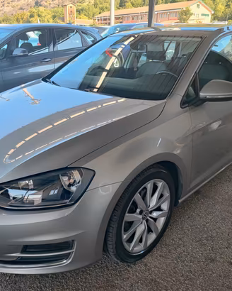Volkswagen Golf 1.4 TSI 140 CV 5p. Highline BlueMo