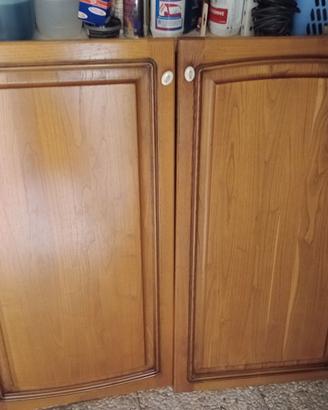 sportelli legno cucina 