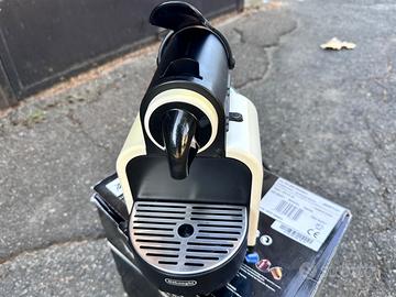 Caffè Nespresso DeLonghi Essenza funzionante