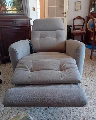 poltrona rialzatrice disabili 4 motori