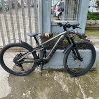 Trek Rail 29 " Bosh e - MTB Mid Drive taglia M
