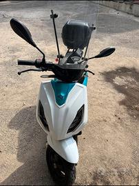 Scooter piaggio one active 125 elettrico