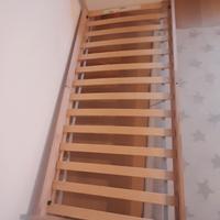 Struttura letto Sniglar Ikea con rete e materasso