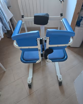 Sedia a rotelle idraulica Gima 