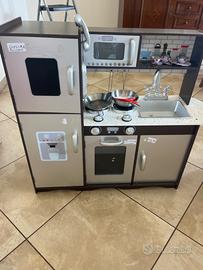 Cucina giocattolo
