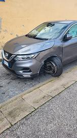 Macchina incidentata 