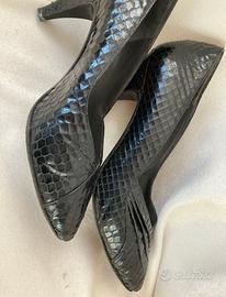 scarpe decolletè 36 vera pelle nera  stampata