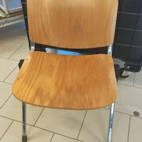 Sedia in legno e acciaio