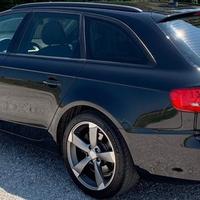 Audi A4 pannelli bracciolo cassetto