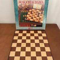 Scacchi e dama in legno