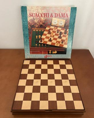 Scacchi e dama in legno