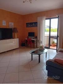 Bianco: Appartamento Nuovo con Posto auto