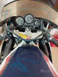 FZR...