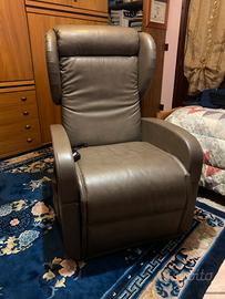 Poltrona elettrica in pelle
