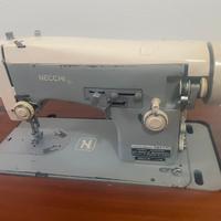Macchina da cucire Necchi Type 512