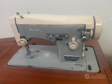 Macchina da cucire Necchi Type 512