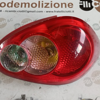 Fanale posteriore destro DX Toyota Aygo 1a serie
