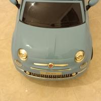 macchina giocattolo FIAT 500