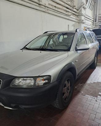 volvo xc70 