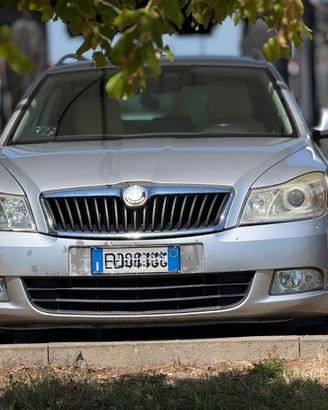 🚗 Skoda Octavia Wagon 2.0 TDI 4x4 Elegance (2010)