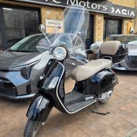 VESPA PIAGGIO GTS 250