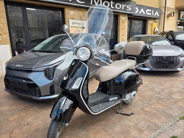 VESPA PIAGGIO GTS 250